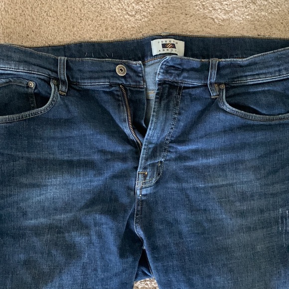 Used - Picture 2 of 3